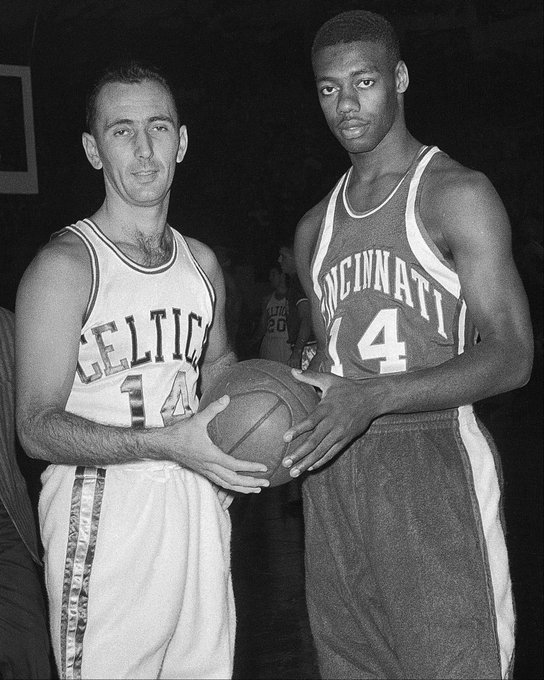 孙颖莎和王 孙颖莎和王