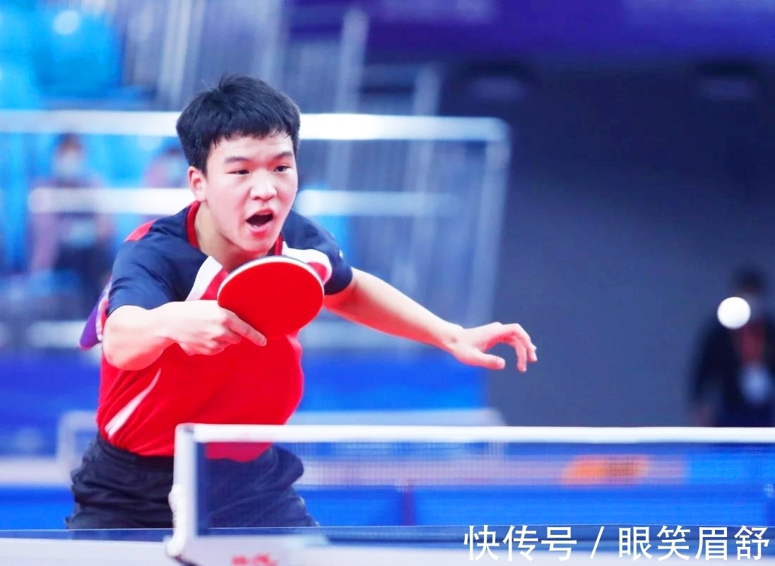 留在曼联继 留在曼联继